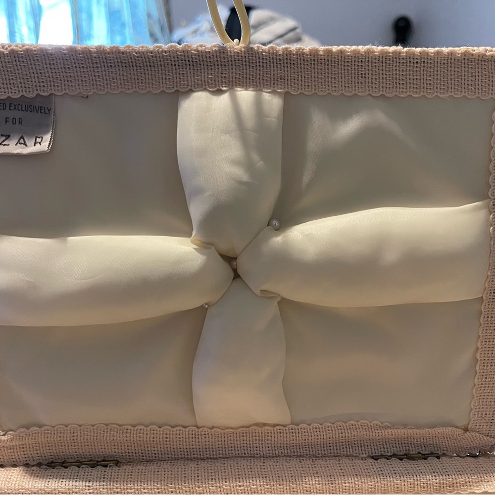Azar Quilted Cushion Sewing Basket - Picture 4 of 16